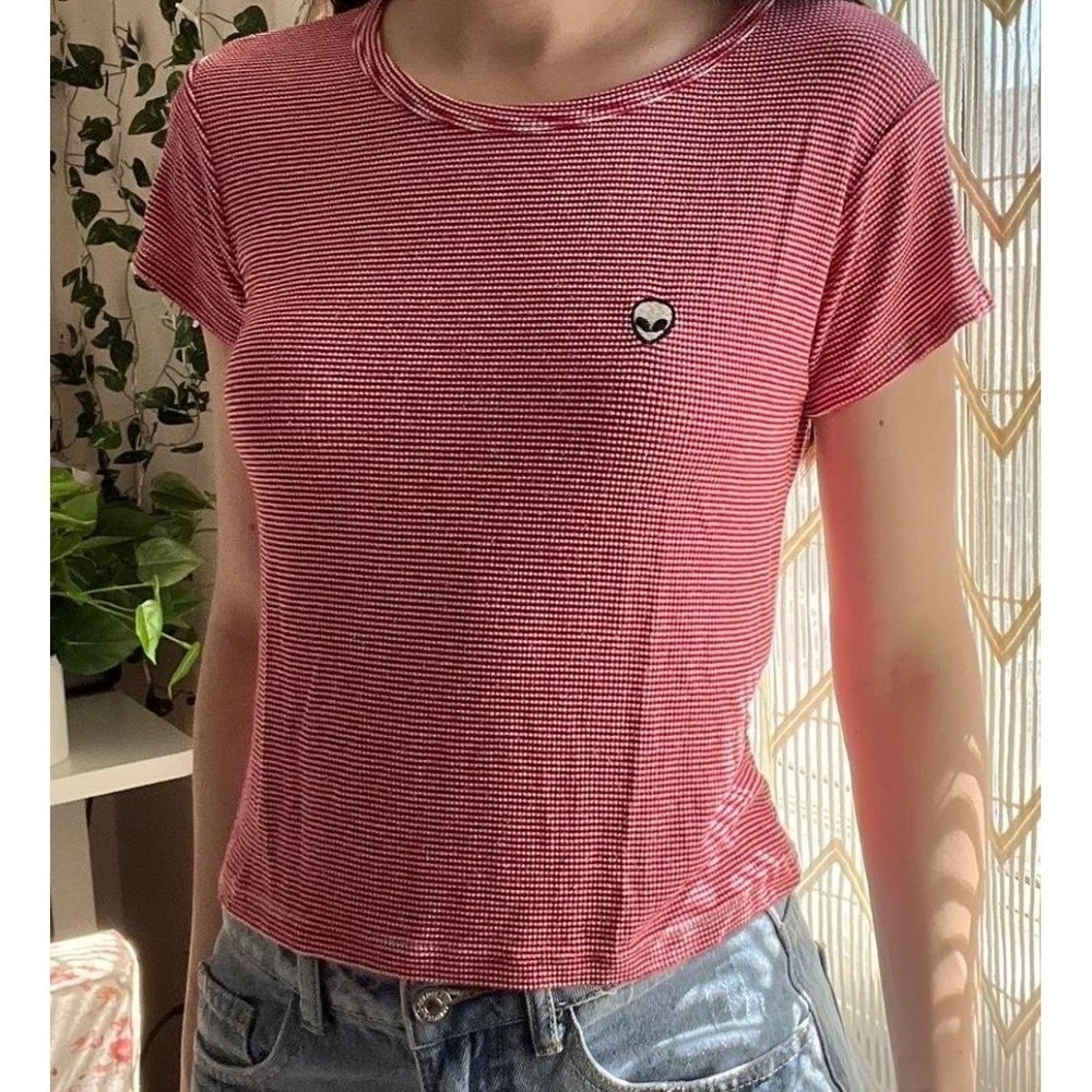 Brandy Melville Red White Stripe Alien Retro 90s Indie Sleeze Cropped Baby Tee